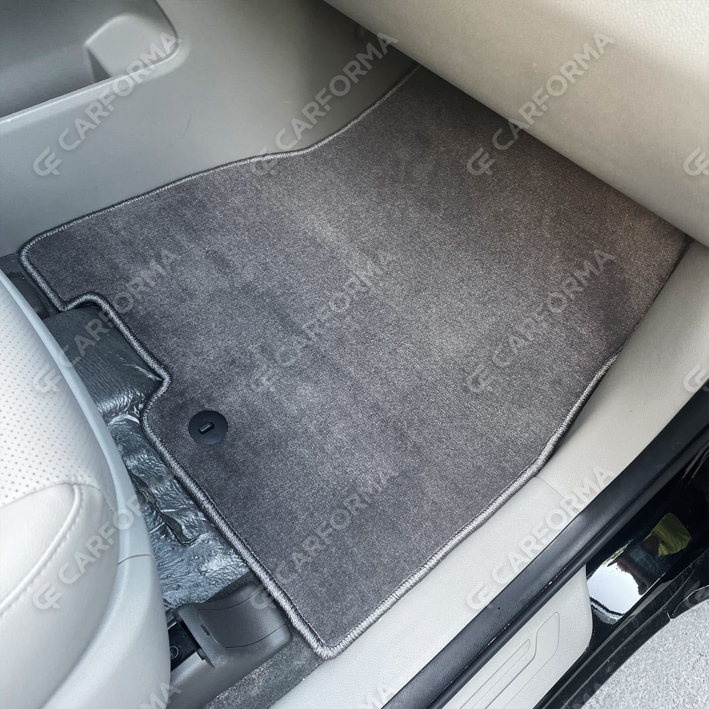 Ворсовые коврики на KIA Carnival III 7 мест 2014&nbsp;-&nbsp;2021 в Королеве, Московской области