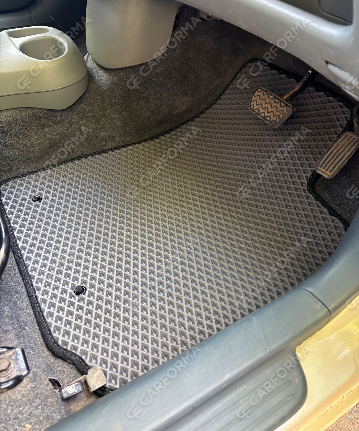 EVA коврики на Toyota Vitz I 1998&nbsp;-&nbsp;2005 в Королеве, Московской области