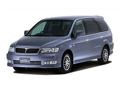 Коврики на Mitsubishi Chariot Grandis 1997 - 2003 в Королеве, Московской области