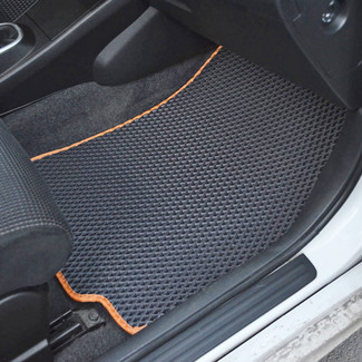 Коврики на Nissan Tiida (C11) 2004 - 2014 в Королеве, Московской области