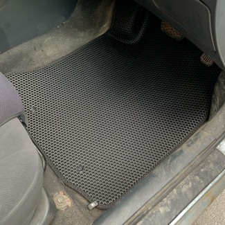 Коврики на Toyota Allex 2001 - 2006 в Королеве, Московской области
