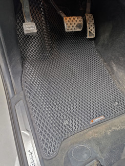 Коврики на Jeep Grand Cherokee (WK2) 2010 - 2022 в Королеве, Московской области